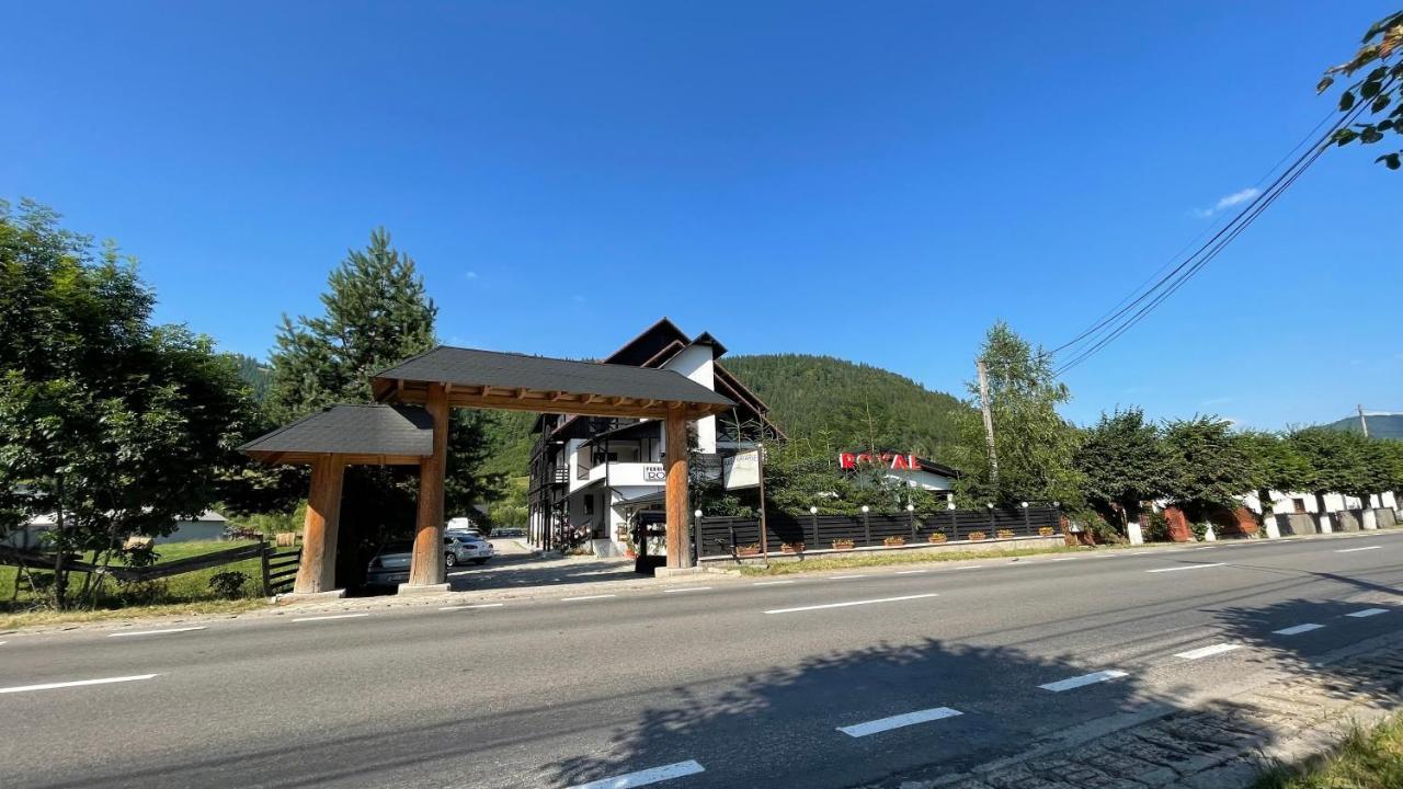 Royal Bucovina Residence Adults Only-Self Check-In Campulung Moldovenesc Exterior photo