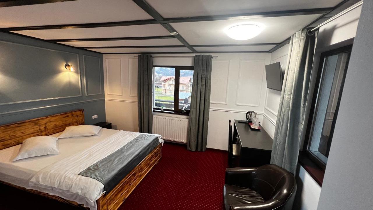 Royal Bucovina Residence Adults Only-Self Check-In Campulung Moldovenesc Exterior photo