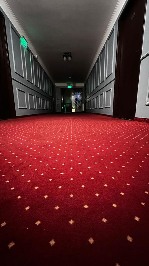 Royal Bucovina Residence Adults Only-Self Check-In Campulung Moldovenesc Exterior photo